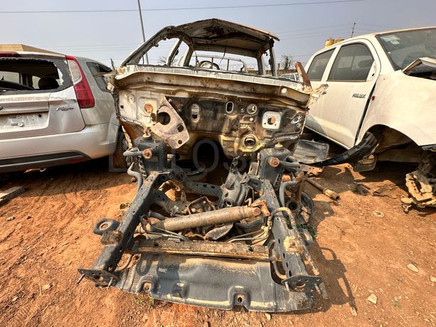 TOYOTA HILUX 4X4 CD STD 5L