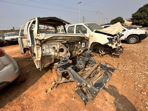 TOYOTA HILUX 4X4 CD STD 5L