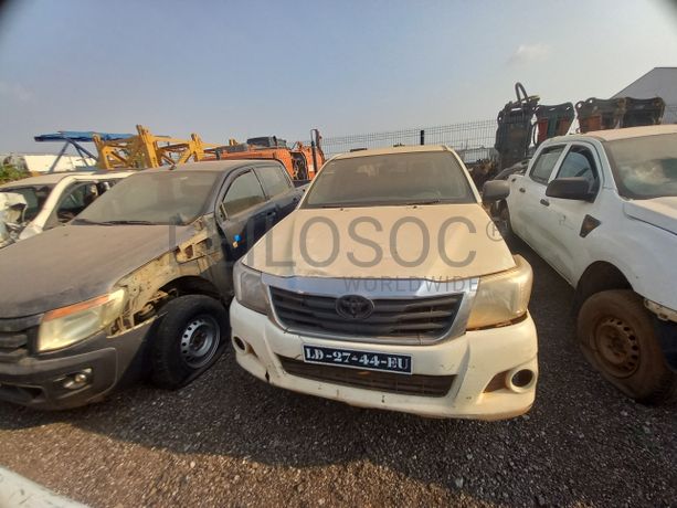 TOYOTA HILUX 4X4 CD STD 5L