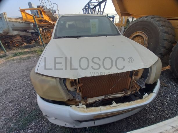 TOYOTA HILUX D/C 4x4 2.5