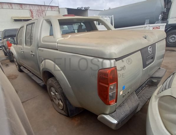 NISSAN NAVARA D/C 4x4