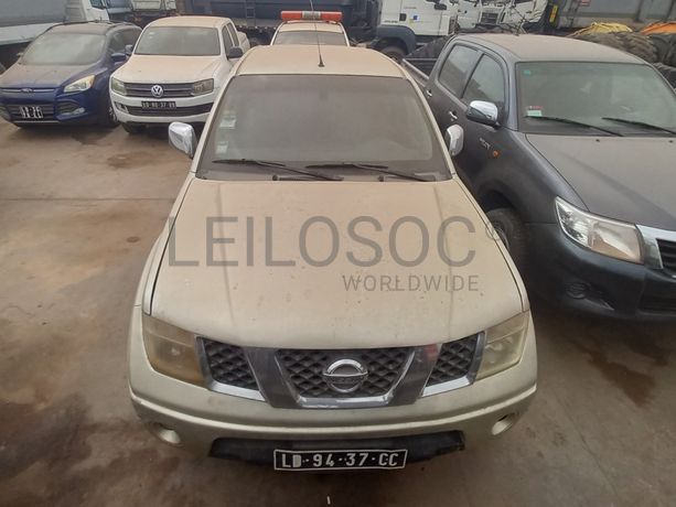 NISSAN NAVARA D/C 4x4