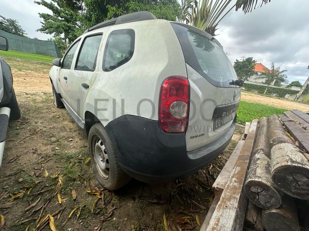RENAULT DUSTER