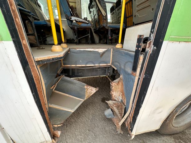 AUTOCARRO TATA STARBUS