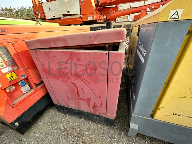 GERADOR HIMOINSA HPW 30 T5 (30 Kva)