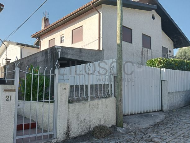 Moradia V3 · Vila Nova de Famalicão