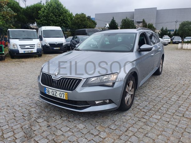Skoda Superb · Ano 2016