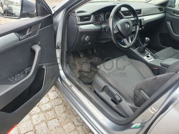 Skoda Superb · Ano 2016