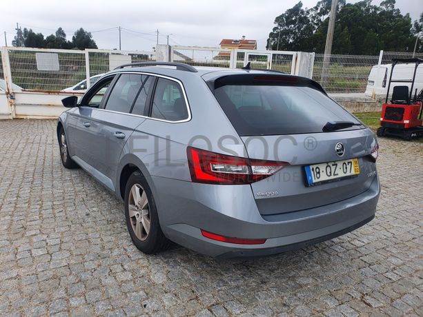 Skoda Superb · Ano 2016