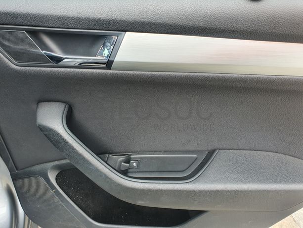 Skoda Superb · Ano 2016