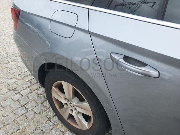 Skoda Superb · Ano 2016