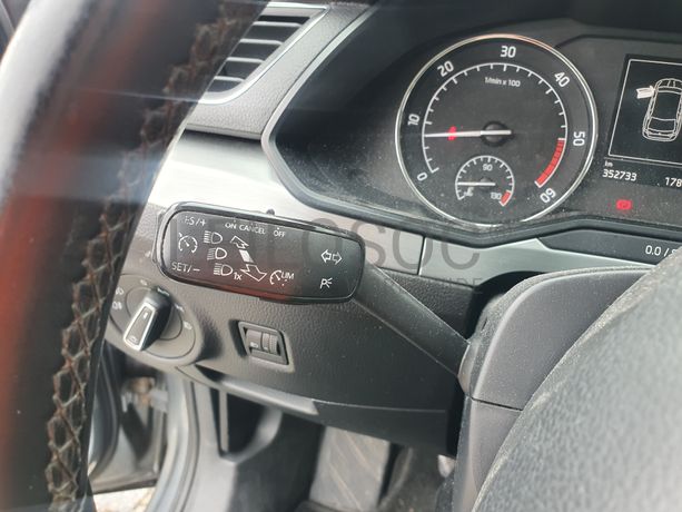 Skoda Superb · Ano 2016