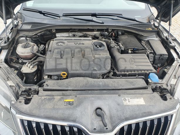 Skoda Superb · Ano 2016