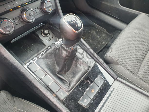 Skoda Superb · Ano 2016