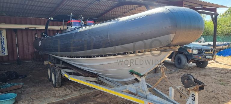 Embarcação Gemini 730 WR - 6 lugares