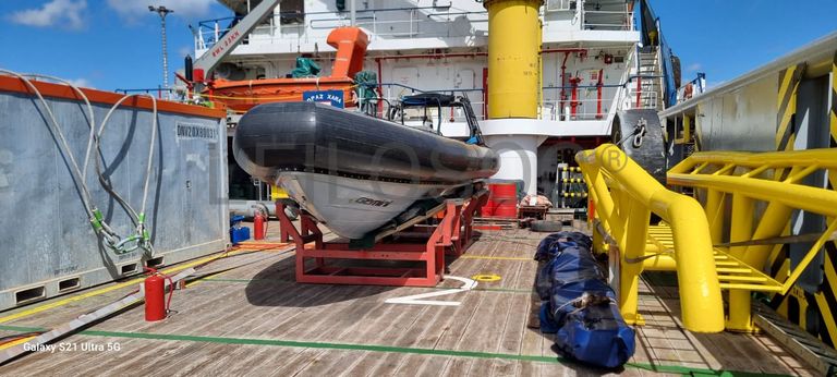 Embarcação Gemini 730 WR - 6 lugares