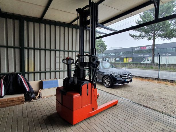 Stacker Retrátil BT RWE 120 · Ano 2012