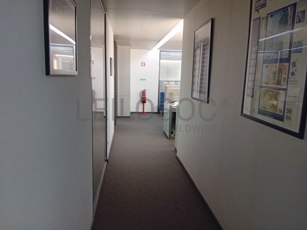 Escritório c/ 2 Lugares de Garagem · Lisboa