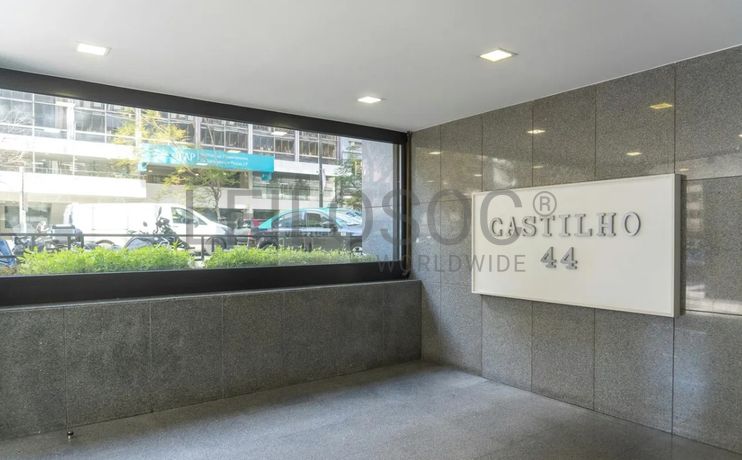 Escritório c/ 2 Lugares de Garagem · Lisboa
