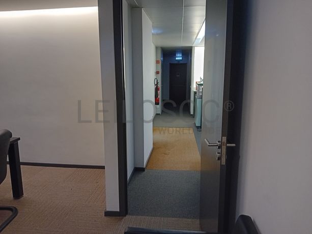 Escritório c/ 2 Lugares de Garagem · Lisboa