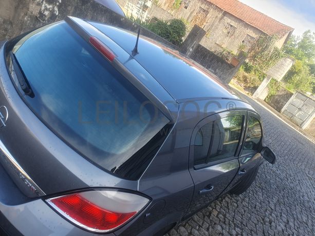 Opel Astra · Ano 2005