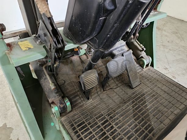 Empilhador Mitsubishi 15 FG18