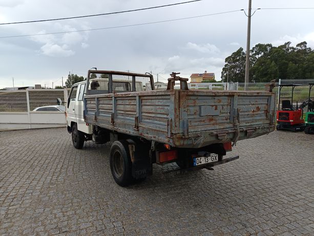 Toyota Dyna 250 · Ano 1996
