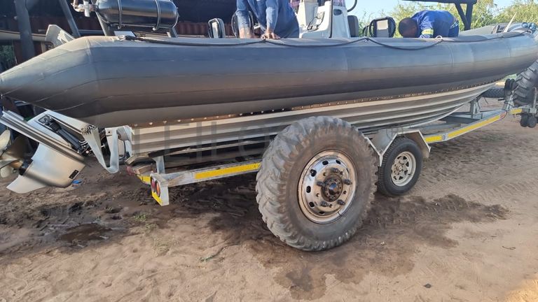 Embarcação Gemini 730 WR - 6 lugares (2)