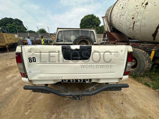 NISSAN HARDBODY D/C