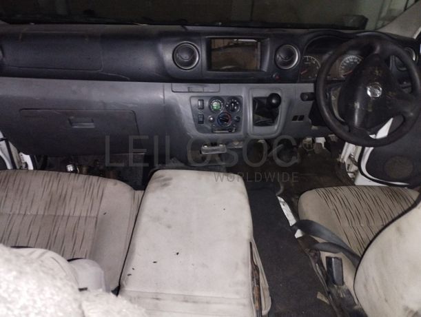 Nissan NV350 Urvan