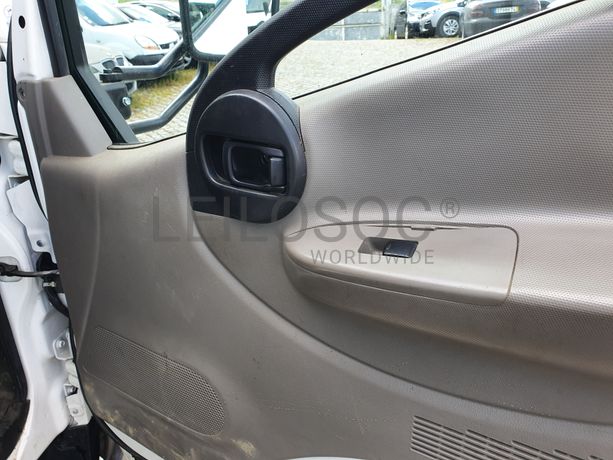 Nissan Cabstar 35.13 · Ano 2010