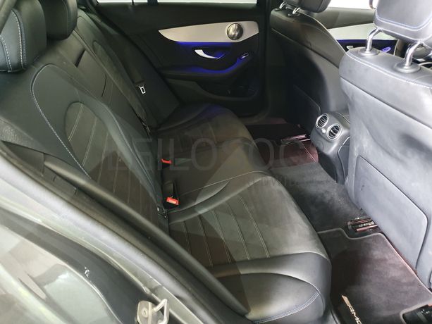 Mercedes-Benz C300 DE AMG Night Edition · Ano 2020