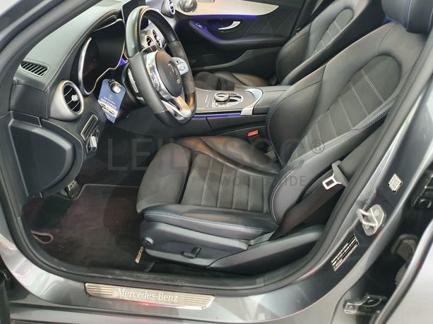 Mercedes-Benz C300 DE AMG Night Edition · Ano 2020