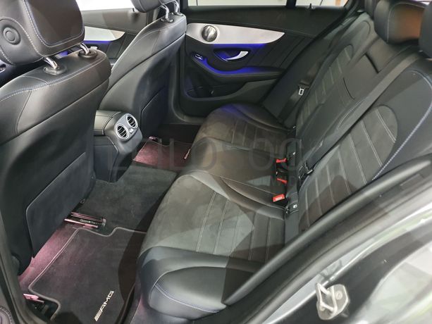 Mercedes-Benz C300 DE AMG Night Edition · Ano 2020