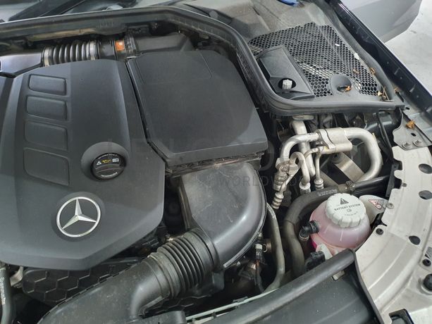 Mercedes-Benz C300 DE AMG Night Edition · Ano 2020