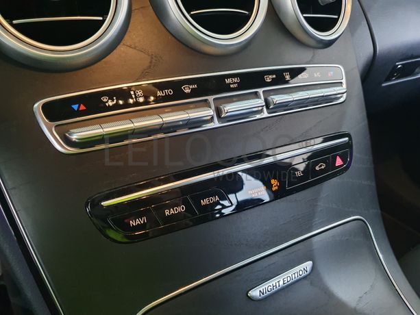 Mercedes-Benz C300 DE AMG Night Edition · Ano 2020