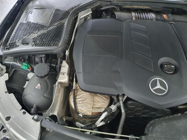 Mercedes-Benz C300 DE AMG Night Edition · Ano 2020