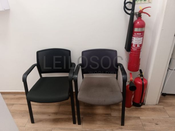 Cadeiras e Extintores