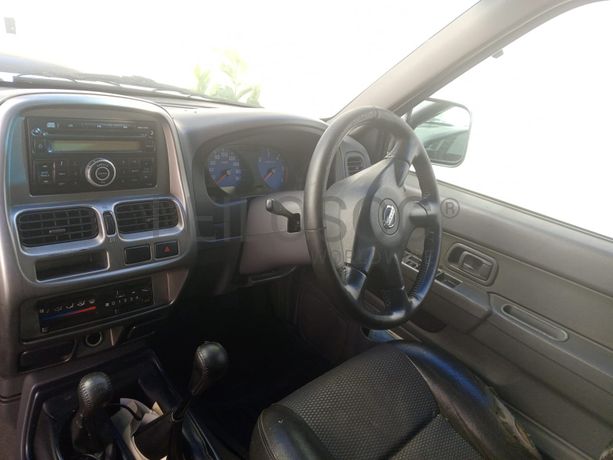 Nissan NP300 Hardbody · Ano 2013