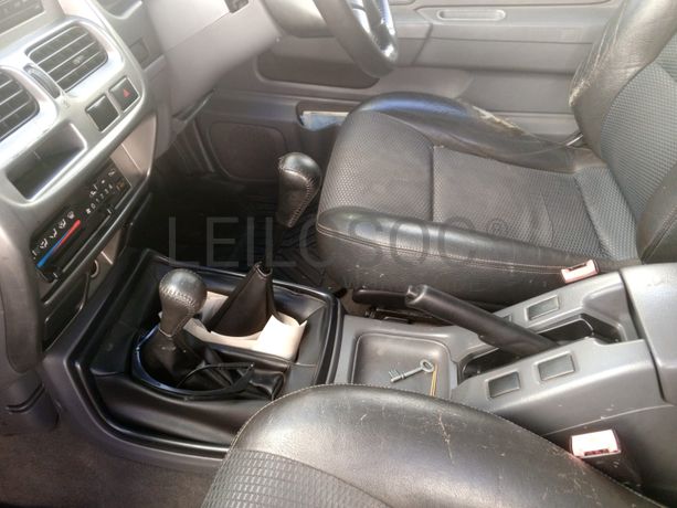 Nissan NP300 Hardbody · Ano 2013