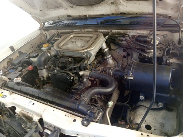 Nissan NP300 Hardbody · Ano 2013