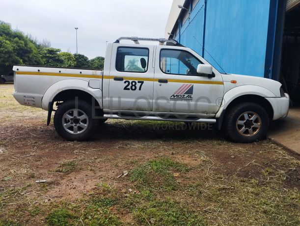 Nissan Hardbody · Ano 2016