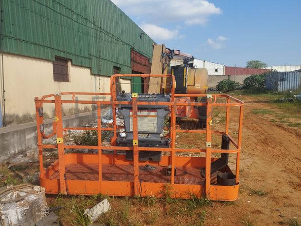 Elevador JBL 800AJ · Ano 2009