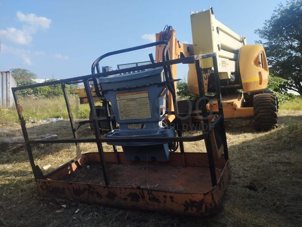 Elevador JLG 450AJ · Ano 2009