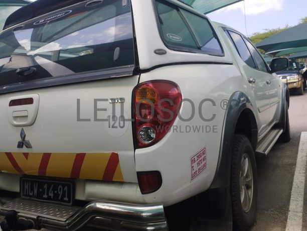 Mitsubishi L200 Triton · Ano 2008