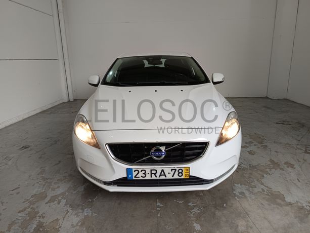 Volvo V40 2.0D · Ano 2016