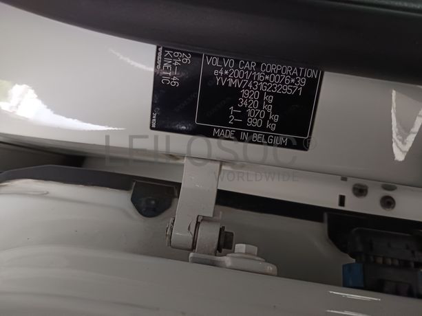 Volvo V40 2.0D · Ano 2016