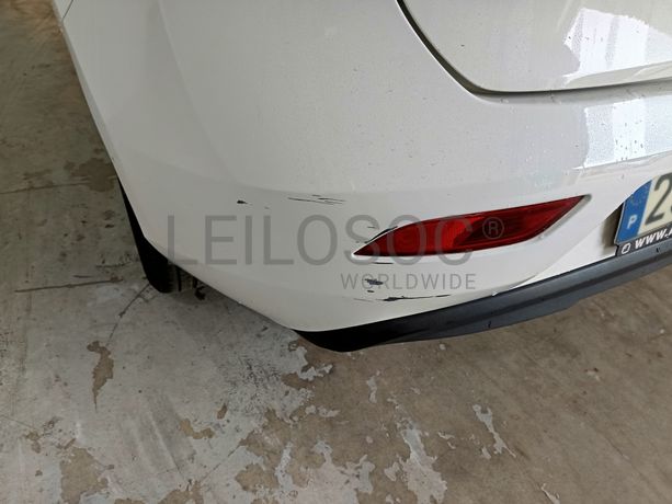 Volvo V40 2.0D · Ano 2016