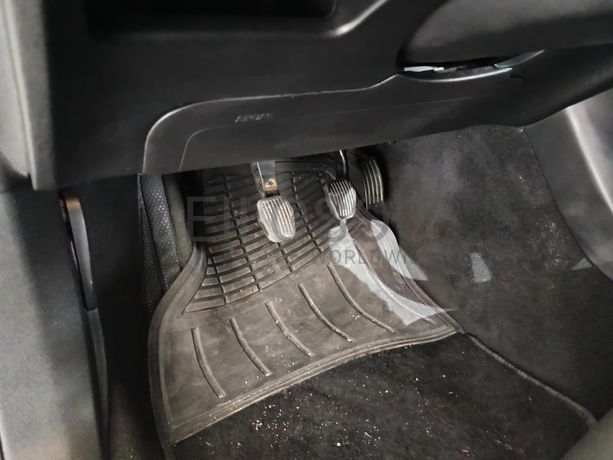 Volvo V40 2.0D · Ano 2016