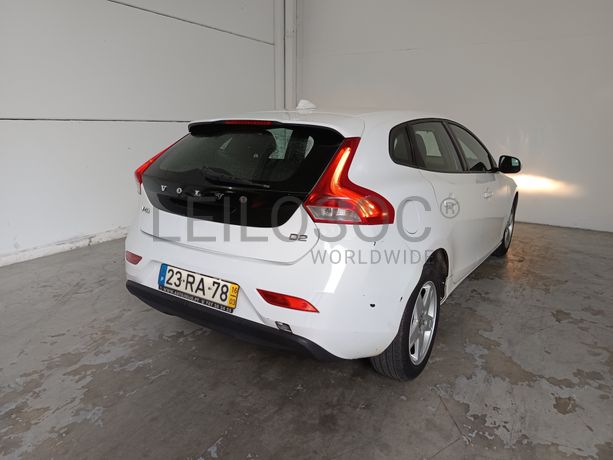 Volvo V40 2.0D · Ano 2016